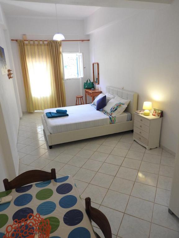 Maria Studios Agia Efimia Exterior photo